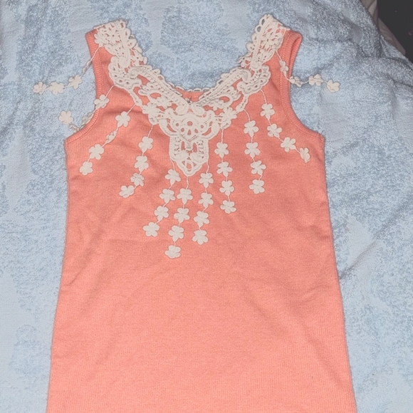 Tank - Picture 2 of 3